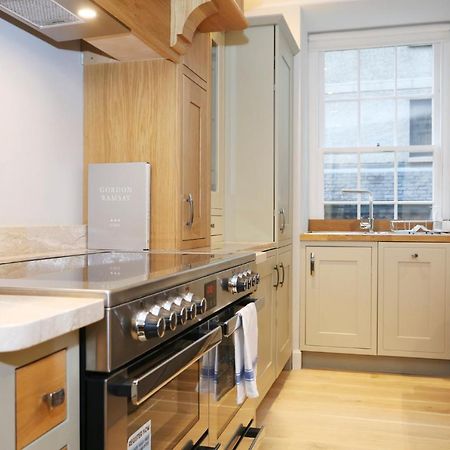 エディンバラJoivy Modern And Airy Flat On The Historic Royal Mileアパートメント エクステリア 写真