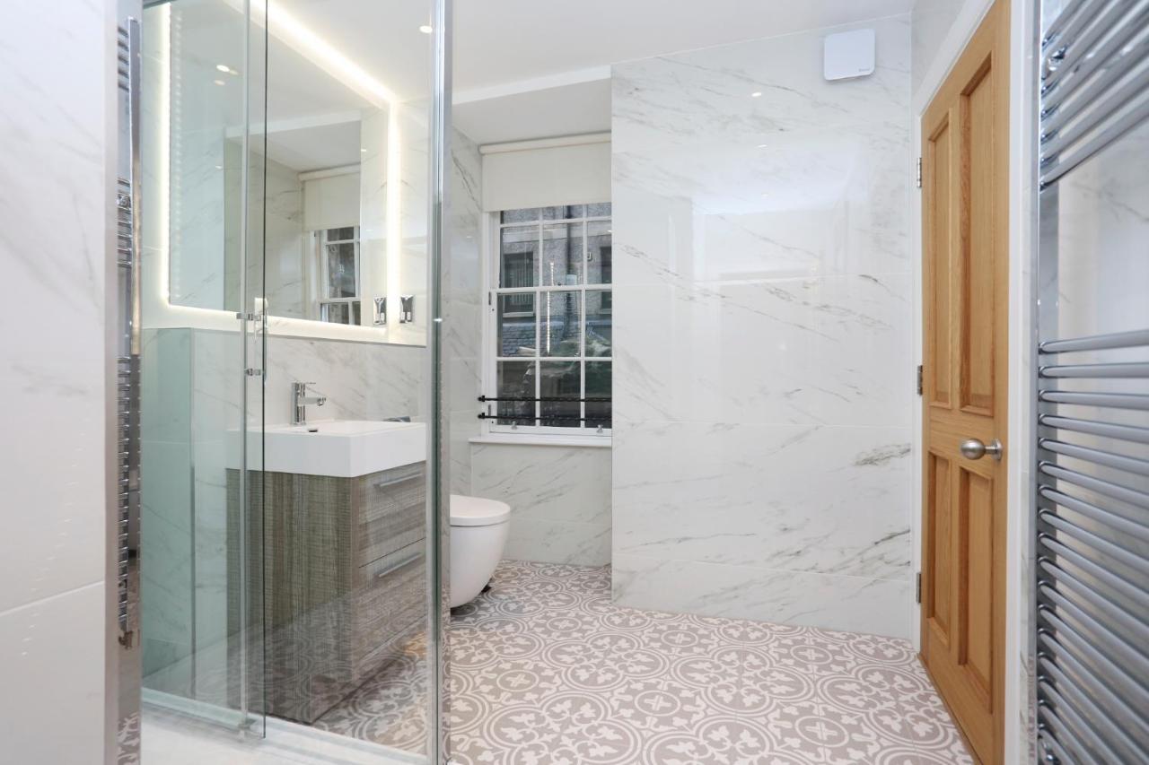 エディンバラJoivy Modern And Airy Flat On The Historic Royal Mileアパートメント エクステリア 写真