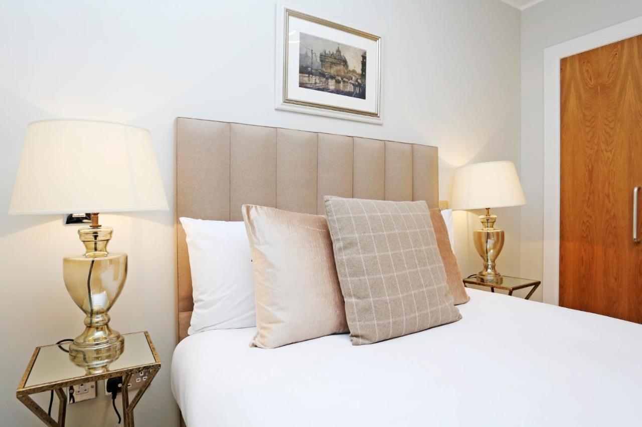エディンバラJoivy Modern And Airy Flat On The Historic Royal Mileアパートメント エクステリア 写真